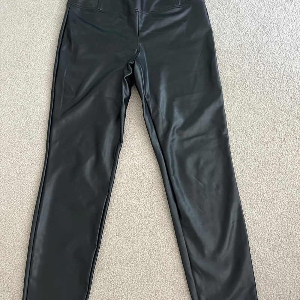 Laundry By Shelli Segal Black Faux Leather Pants